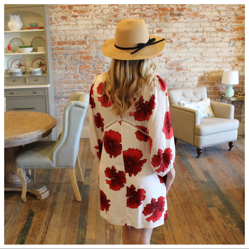 ✨LAST✨Ivory and Red Floral Dress - Picture 4 of 4